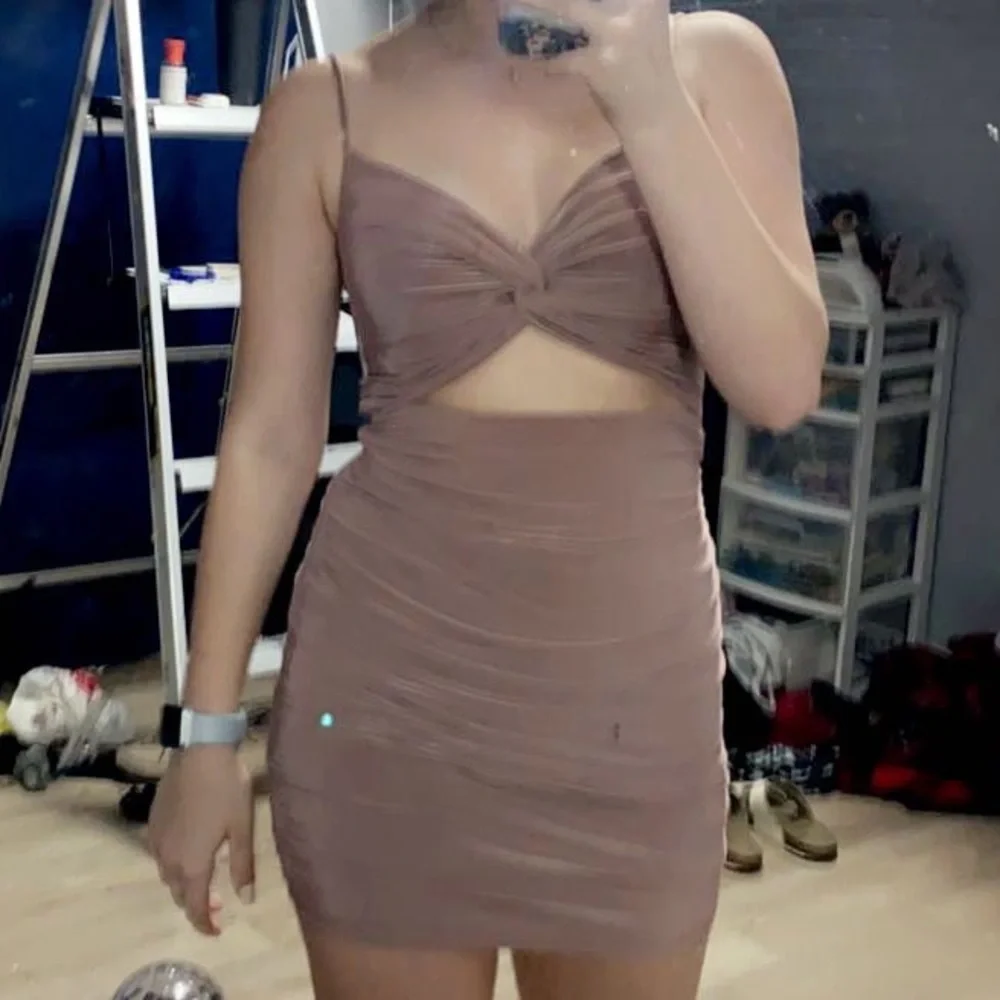 Windsor dress tight fit - Picture 2 of 2